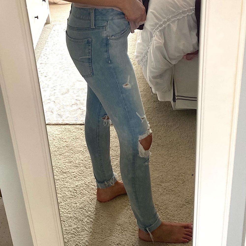 American Eagle Ripped Jeans - Picture 2 of 2